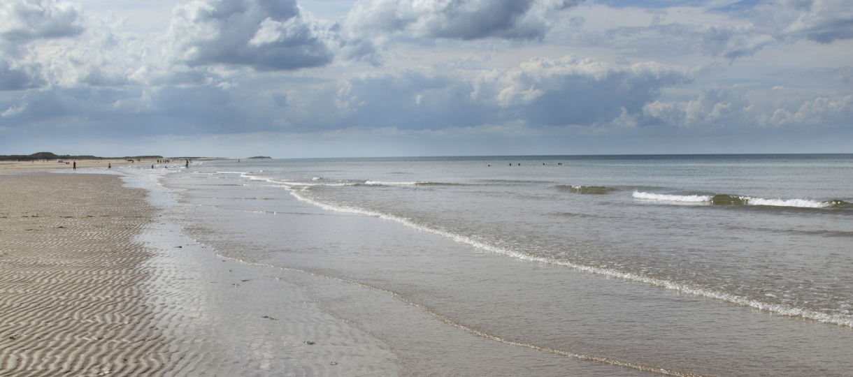 Beach-Hunstanton-Norfolk-Family-holiday-couples-sun
