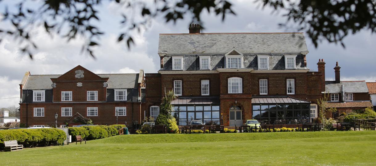 Le Strange Arms Hotel Beachside Garden Norfolk Hunstanton